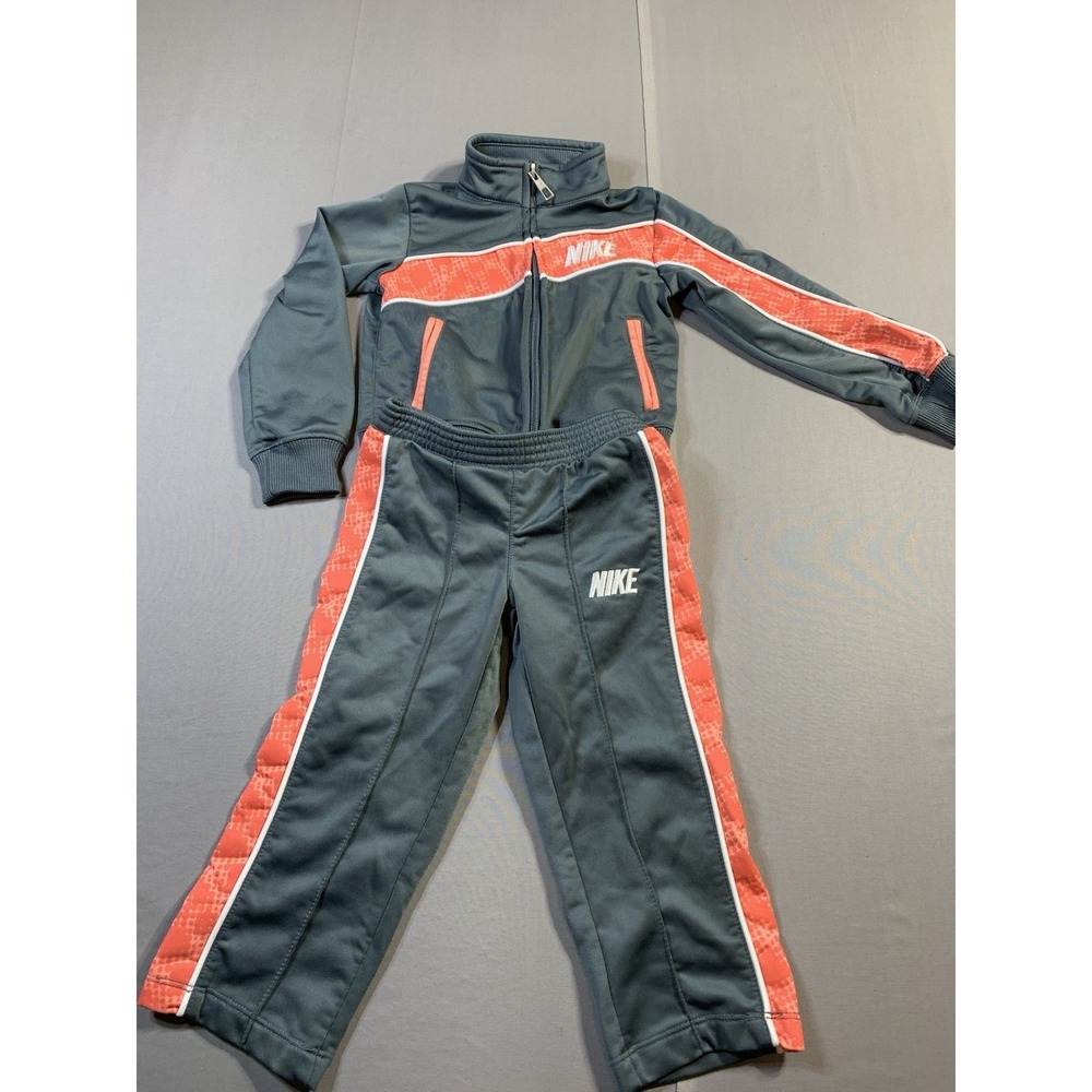 Girls Nike 2PC Track Suit Set Size 2T